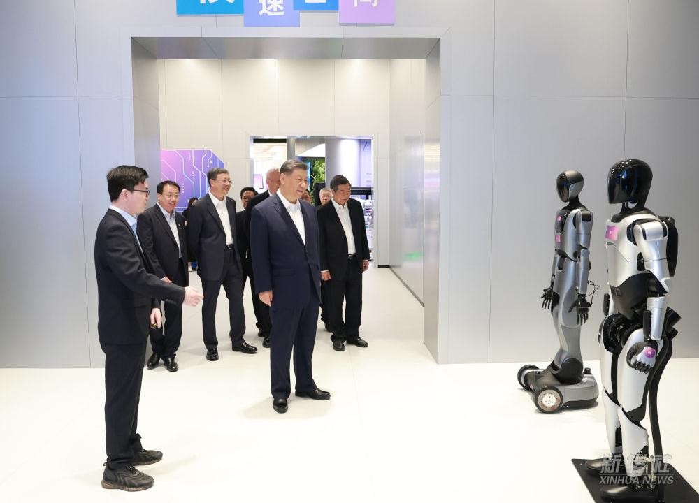 习近平总书记到上海调研，乐鱼代表具身智能行业汇报进展